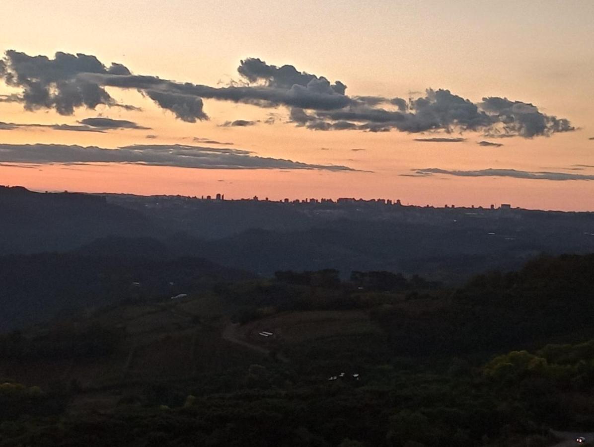 הוילה Monte Belo dol Sul Casa Temporada Monte Belo Do Sul מראה חיצוני תמונה